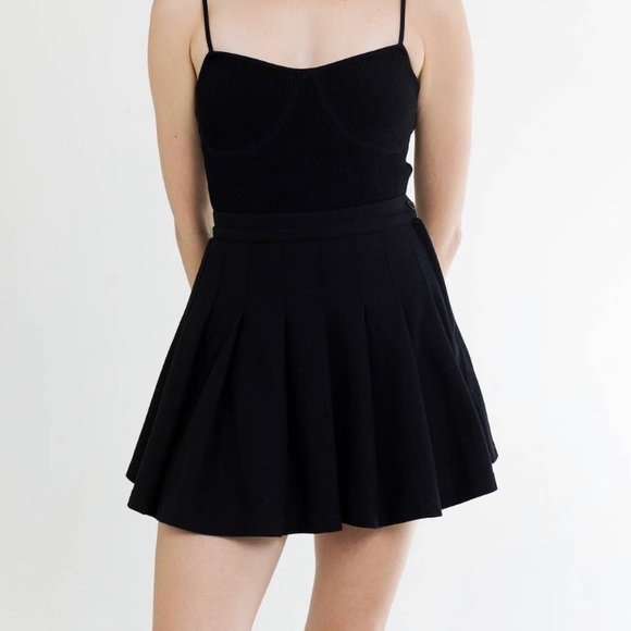 Black Tennis Skort-  Mod Ref - Picture 3 of 4